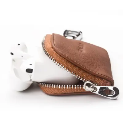 Qialino Leather Storage Bag (AirPods) - Svart