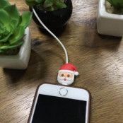 Christmas Cable Bites - Skyddar din iPhone kabel - Santa Claus