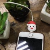 Christmas Cable Bites - Skyddar din iPhone kabel - Santa Hat