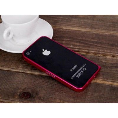 LOVE MEI 0,7mm Thin Aluminum Metal Bumper till Apple iPhone 4S/4 (Magenta)