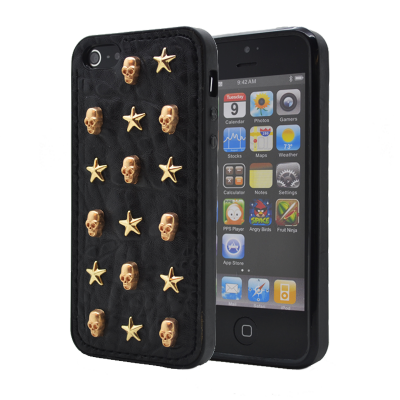 Studded leather pattern FlexiSkal till Apple iPhone 5/5S/SE (Star Skulls)
