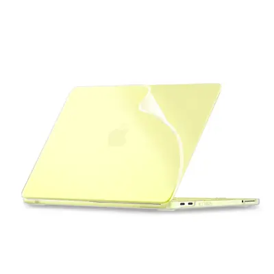 Tech-Protect Fodral För Macbook Neo 13 (2026) Soft Shell - Matte Clear